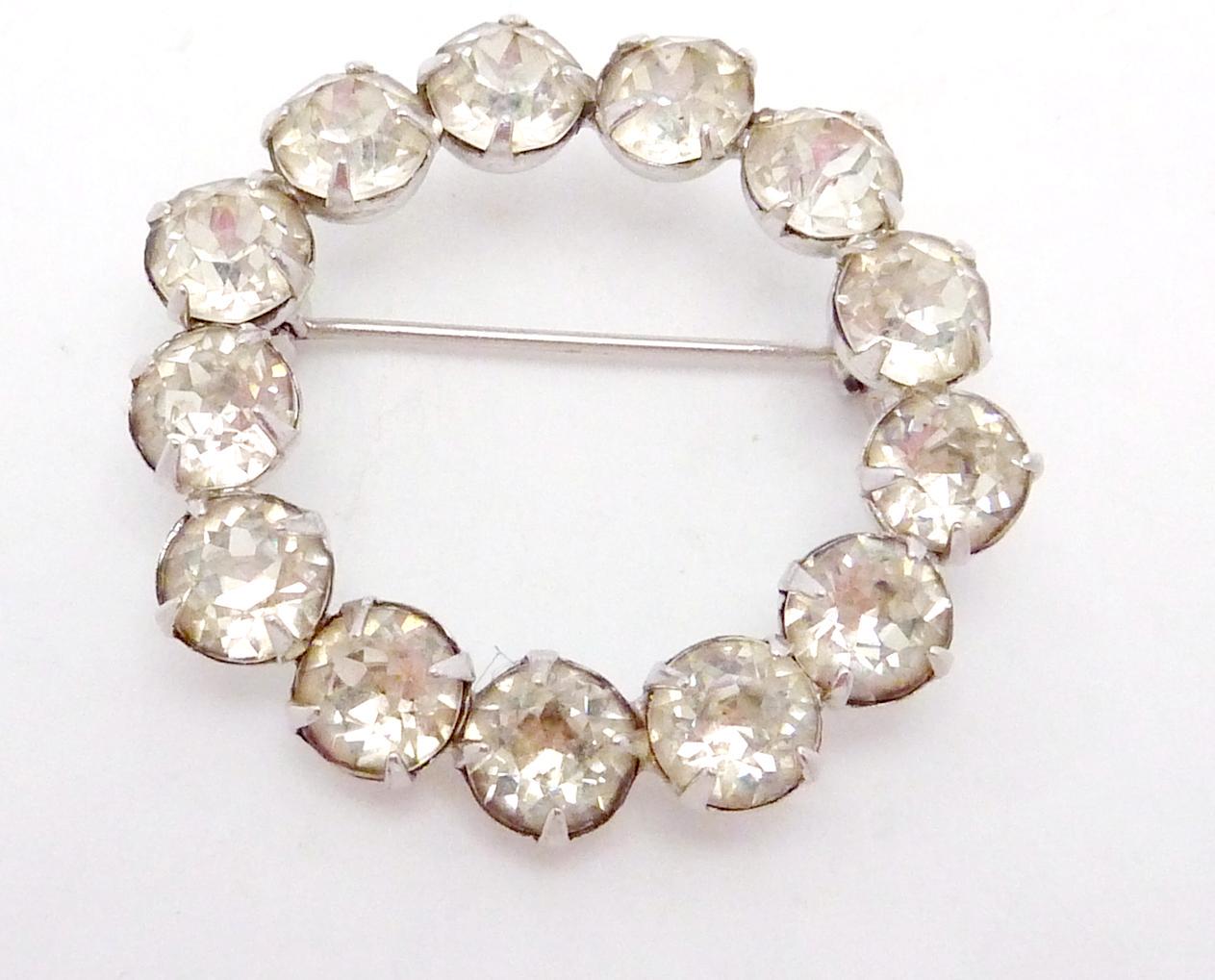 ヴィンテージブローチ２点 Vintage Clear Rhinestone Silver Tone Circle Pin 27063 - Etsy