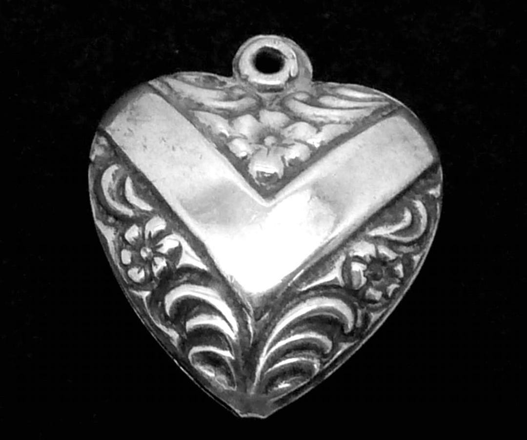 Vintage Sterling Silver Ornate V Puffy Heart Charm Pendant 27435 - Etsy