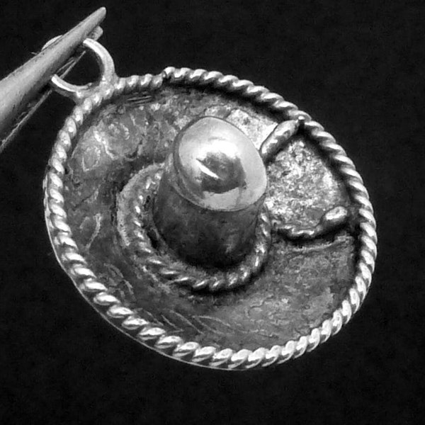 Vintage Taxco Mexican Sterling Silver Tiny Sombrero Hat Charm Pendant 26656