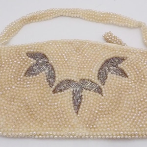 Bolso de mano vintage Nobility de seda blanca con lentejuelas y perlas sintéticas de Japón 27138