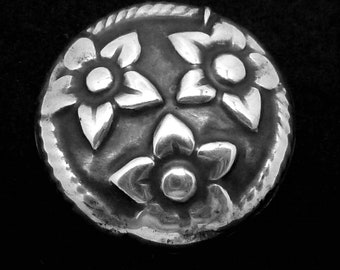Vintage Taxco Mexico Mexican Silver Large Floral Button 26871