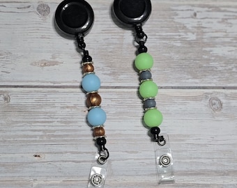 Porta credenciales con cuentas - 2 estilos