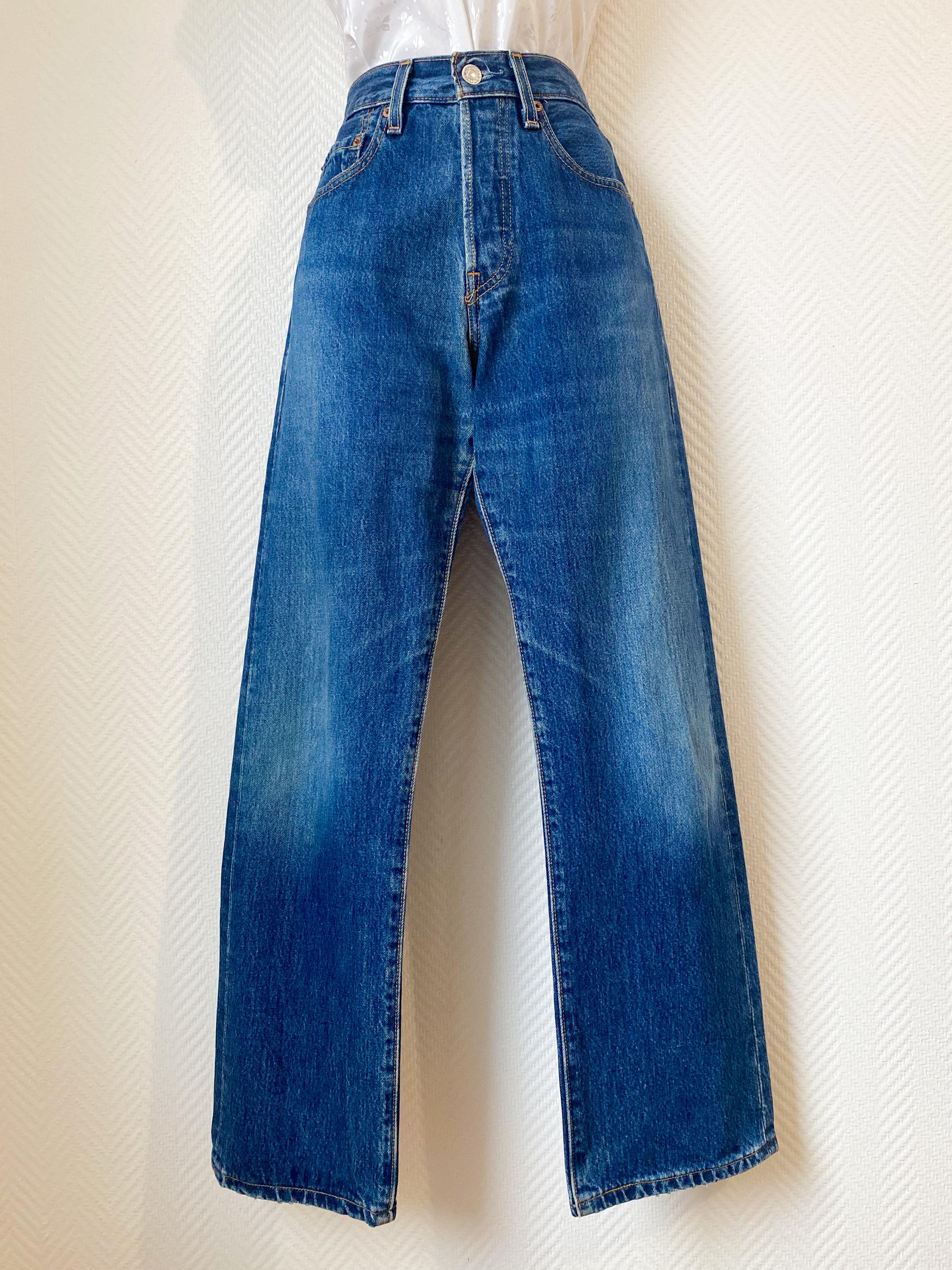 Levi's 501 Vintage Années 90 - Jeans Bleu Flou Coupe Droite 33x32 - 5 Boutons Mouche