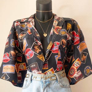 Vintage-Seidenbluse mit Reisemotiv aus den 90er-Jahren, Übergröße XL