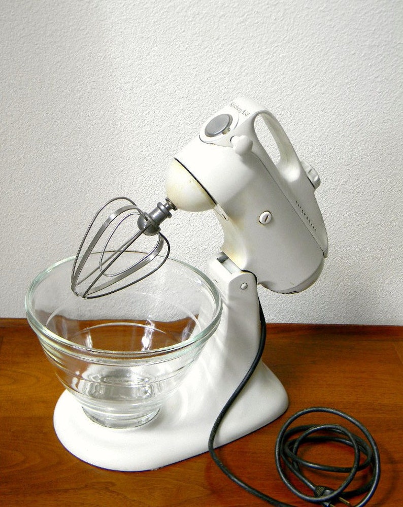 Vintage Kitchenaid mixer model 3C | Etsy