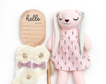 Confezione regalo per neonata – Set coniglietto di peluche, fascia e scarpine, set regalo rosa