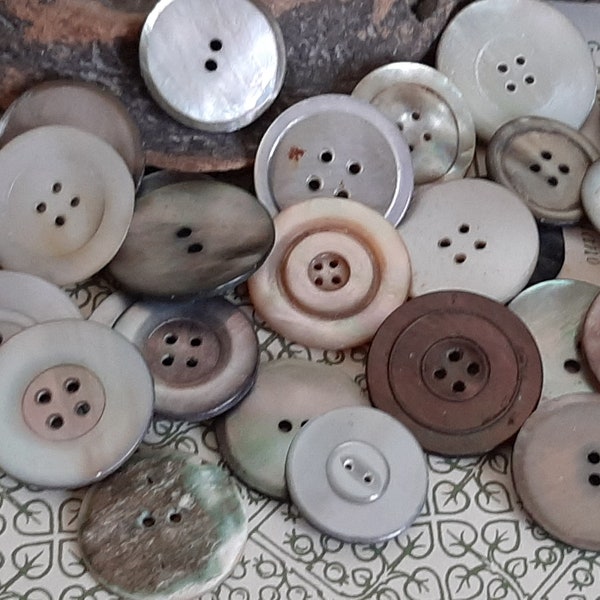 Mixed Mother of Pearl Buttons, Shell Buttons x 30