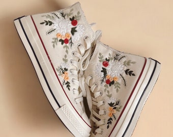 Fleurs colorées brodées à la main personnalisées Chaussures en toile Broderie florale Chuck Taylor All Star Hight Top Cadeaux personnalisés pour elle