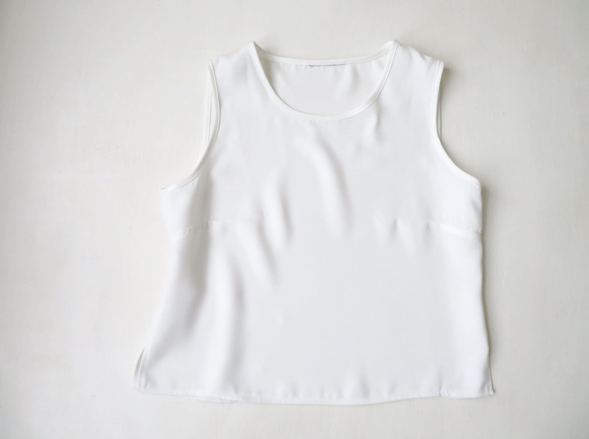 white tank top true vintage 90s sleeveless blouse minimalist style clothing women medium size