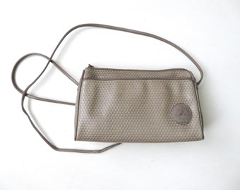 small crossbody bag, taupe brown shoulder bag, long strap purse, minimalist style, vintage 80s, Liz Claiborne