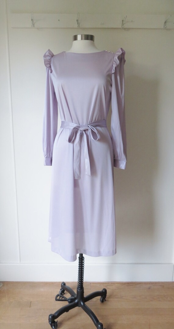lavender dress, vintage 70s silky dress puffy sle… - image 3
