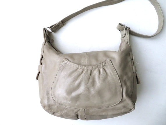 Vintage 70s Hobo Bag, Taupe Leather Shoulder Bag, Dumpling  display picture 1