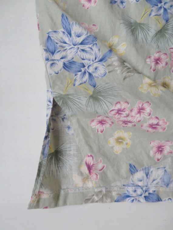 Vieanna Graphic Floral Shift Dress with Plain Hem Combination
