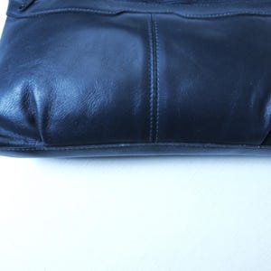Vintage clutch bag, 80s navy blue leather, minimalist style handbag image 3