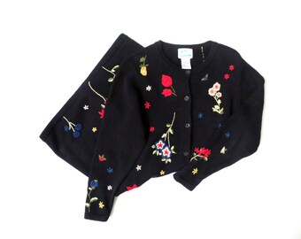 Long Floral Embroidered Cardigan, Vintage 90s Sweater Coat, bust 40" - Quacker Factory