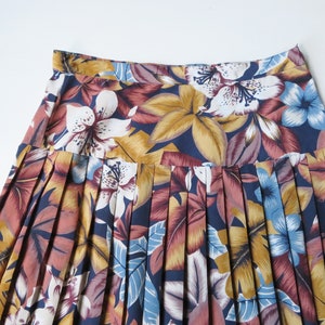 tropical print floral skirt, vintage clothing 90s navy blue brown gold, women small medium image 4