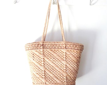 straw bag - vintage 70s woven beach bag