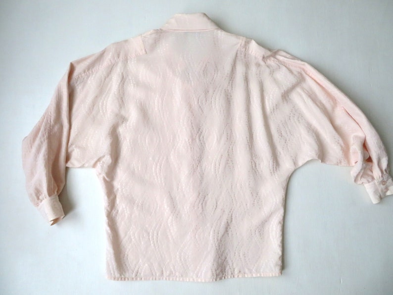 Beige Pockets Collarless Dolman Sleeve Casual Cardigan Sweater Beige Pockets Collarless Dolman Sleeve Casual Cardigan Sweater