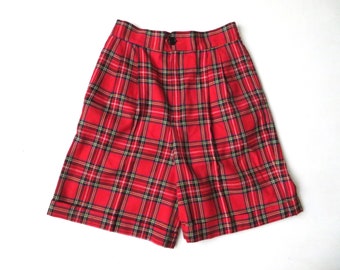 highwaisted pleated shorts with pockets, long loose baggy oversized fit, vintage 80s preppy clothing, size small,