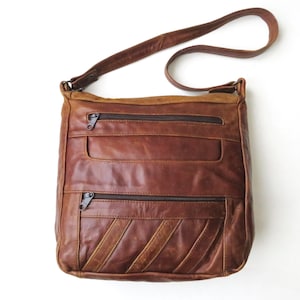 brown leather saddle bag, vintag shoulder bag, distressed leather, long strap purse, made in Mexico
