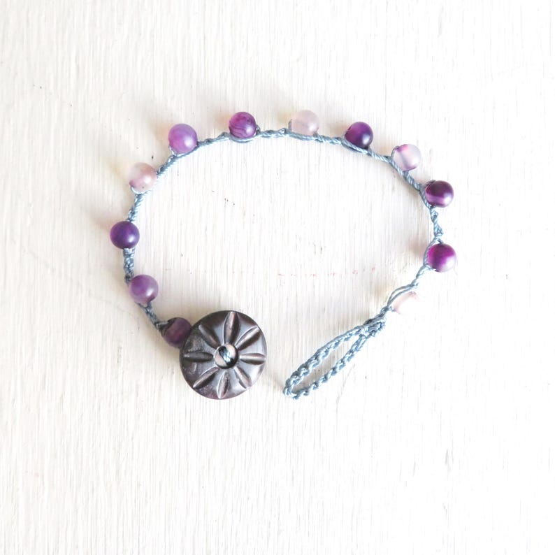 Amethyst Bracelet with Vintage Button - 7 inches long - Lavender image 2