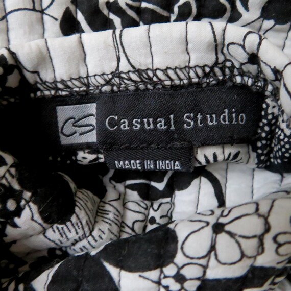 Vintage 90s Reversible Quilted Jacket: Black & Wh… - image 9