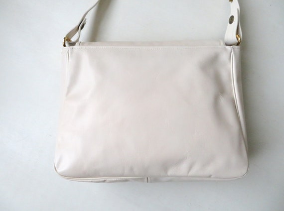 70s 80s shoulder bag, faux leather boho bag with … - image 8