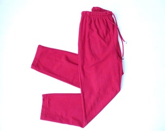 red sweatpants, baggy loose sweats, elastic waist pants with pockets, Liz Claiborne, vintage 90s, women small