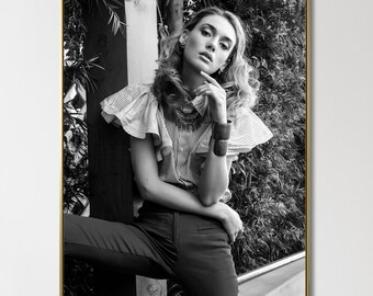 Retrato de moda en blanco y negro. Arte mural monocromático. Fotografía de Nikolay Mikheev.