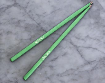 Baquetas fluorescentes 5A personalizadas grabadas con láser. Regalo para bateristas o profesores de música. Regalo musical personalizado.
