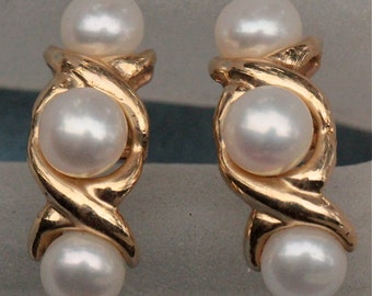 Vintage 14K Gold Real Pearl Pierced Earrings