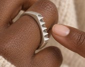 Triangular Teeth Pain Stim Fidget Ring — photo 5
