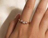 Triangle Moissanite Fidget Ring — photo 2