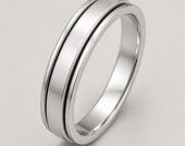 Minimalist Spinner Ring for Men — photo 1