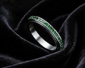 Emerald Spinner Ring Women — photo 1