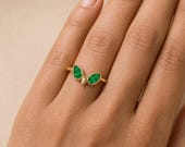 Emerald Spiky Fidget Ring for Women — photo 4