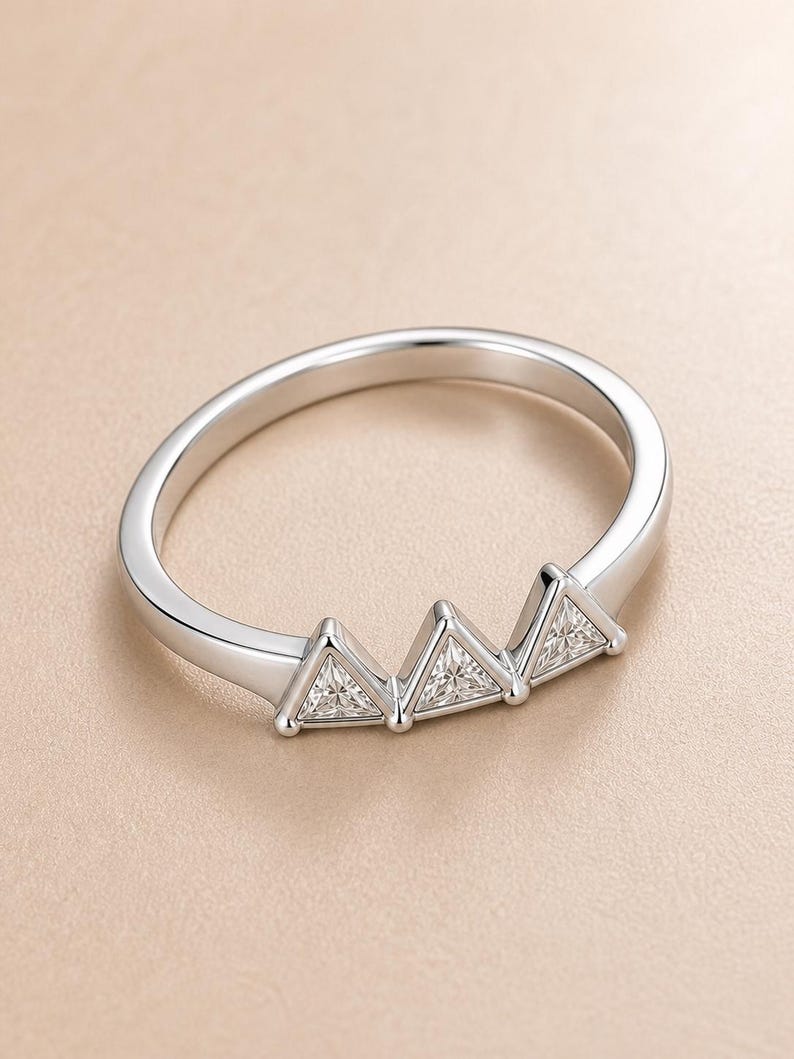 Triangle Zirconia Tactile Fidget Ring for Women