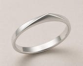 Minimal Conical Spike Fidget Ring — photo 1