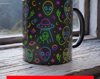 Neon Alien Color Changing Mug | Magic Heat Reveal Coffee Cup | Glow Alien Pattern Mug | Sci-Fi Gift | Novelty Mug