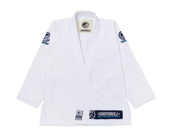 Kimono da jiu-jitsu Shoyoroll Carmine Competitor bianco con borsa, ideale per grappling.