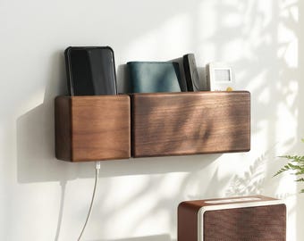 Regalo de inauguración de casa, soporte de pared de madera grabado para mando a distancia, organizador minimalista, para sala de estar y dormitorio, solución elegante de almacenamiento para el hogar.