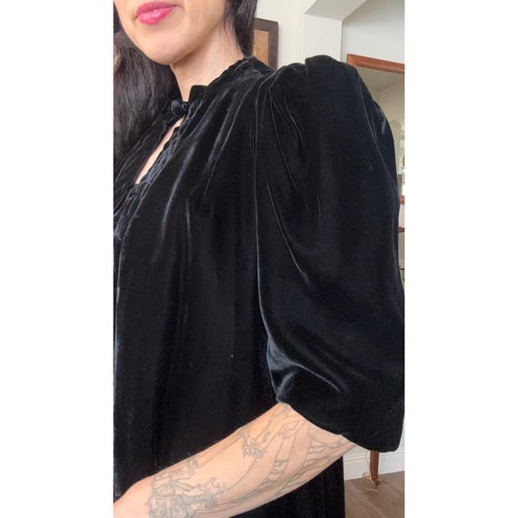 Vintage 30s 40s Black Silk Velvet Evening Jacket … - image 5