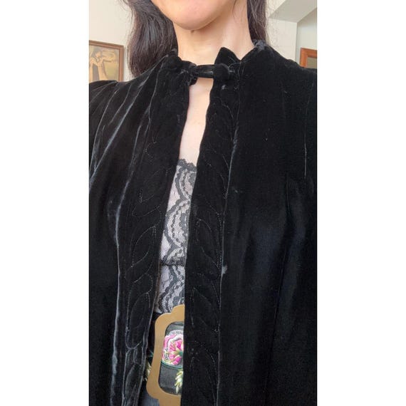 Vintage 30s 40s Black Silk Velvet Evening Jacket … - image 3