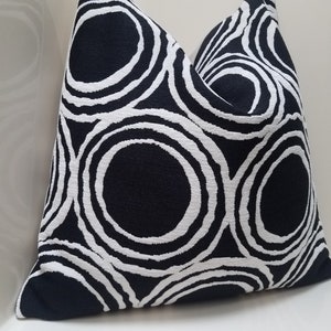 Black and White Pillow Cover, Chenille Shams, Toss Pillow, Modern Pillow, Chenille Rustic Pillow, Decorative Pillow, Farmhouse Couch Pillow