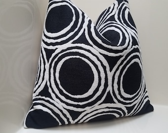 Black and White Pillow Cover, Chenille Shams, Toss Pillow, Modern Pillow, Chenille Rustic Pillow, Decorative Pillow, Farmhouse Couch Pillow