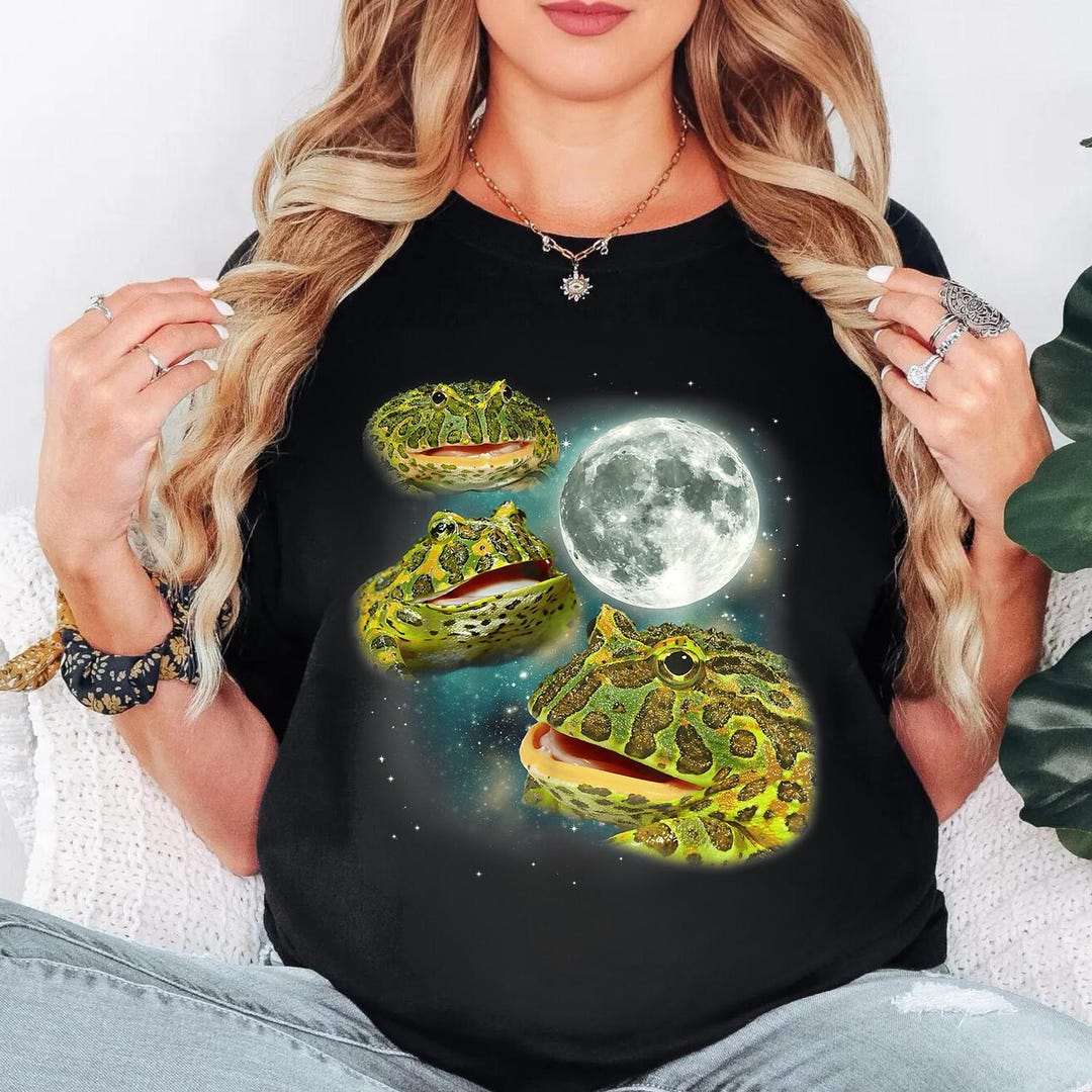 Frog Howling Three Frog Moon Shirt | 3 Pac Frogs Howl at Moon Funny Parody Meme Tee ...