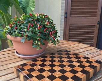 Taglieri artigianali in legno massello di noce e faggio