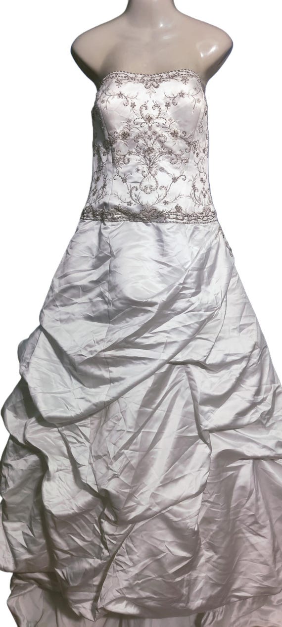Oleg Cassini Designer Wedding Gown Style CT221 - Size 16 White Beaded Ball  Gown - Long 77" Cathedral Train - Bridal Elegance - Etsy