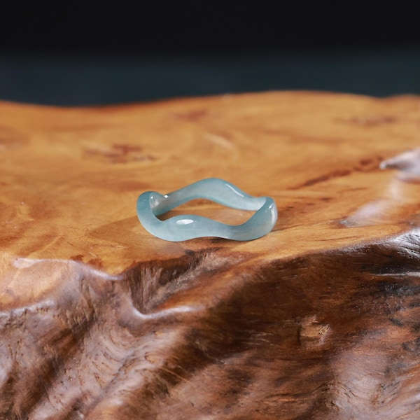 Bague vague en jadéite de qualité naturelle de qualité A | Jonc artisanal en jade torsadé