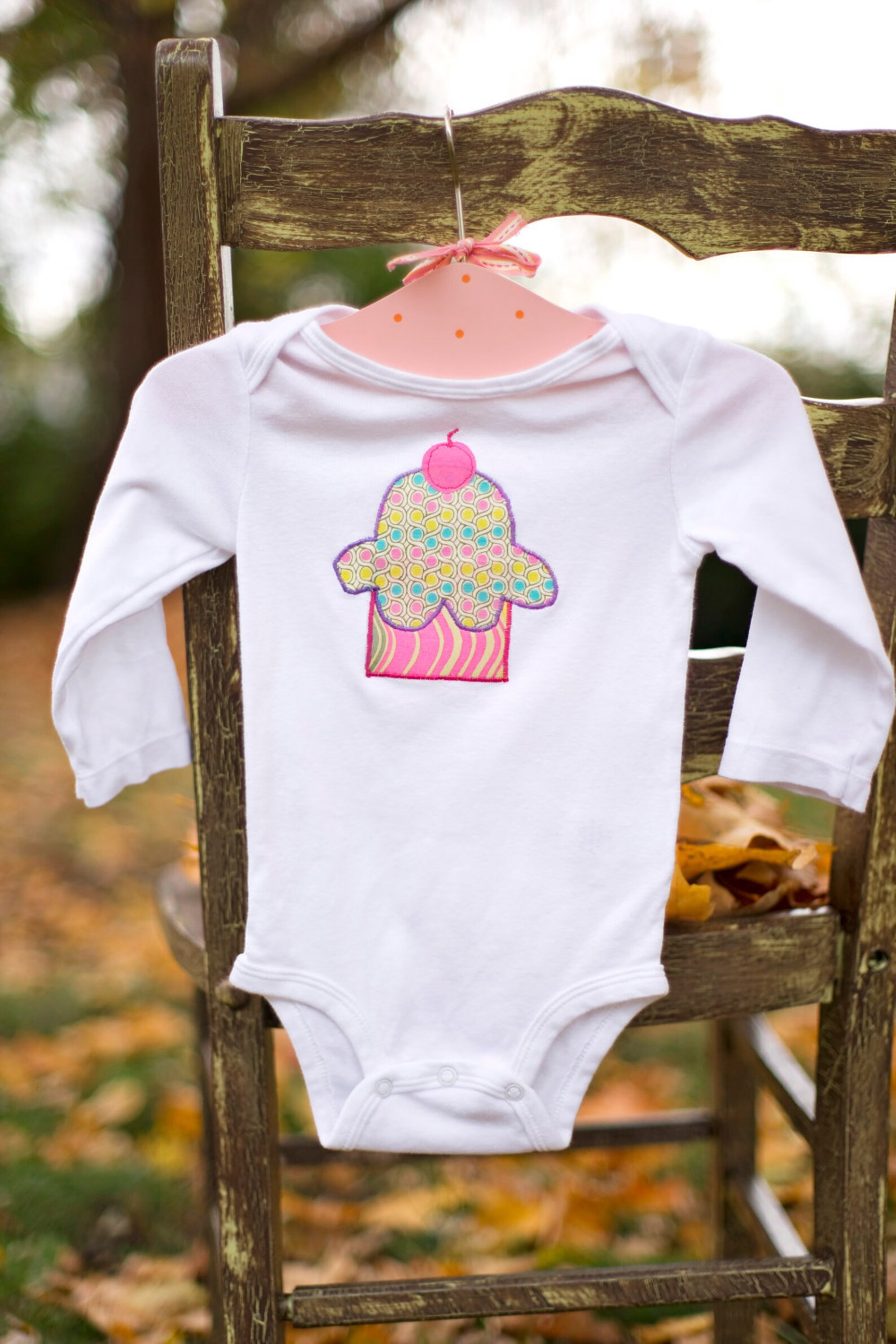 Delightful Onesie Cupcake: Soft, Cute Dessert Inspired by Babywear